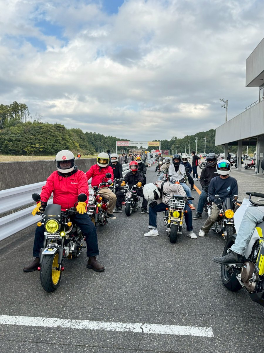 Enjoy4Mini's tweet photo. 体験走行いってらっしゃ～い✋️ https://t.co/0qAHqi88zI