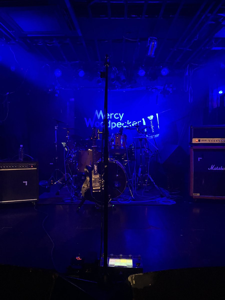 Yuri_73085's tweet image. ブロークンのライブを初めて最善ど真ん中で見た、、。
手汗やばいし手の震え止まらんし緊張しまくりでした笑笑
 けどこんな機会二度とないと思って楽しめた！！！
 #Brokenmytoybox  #Brocks  #ブロークン