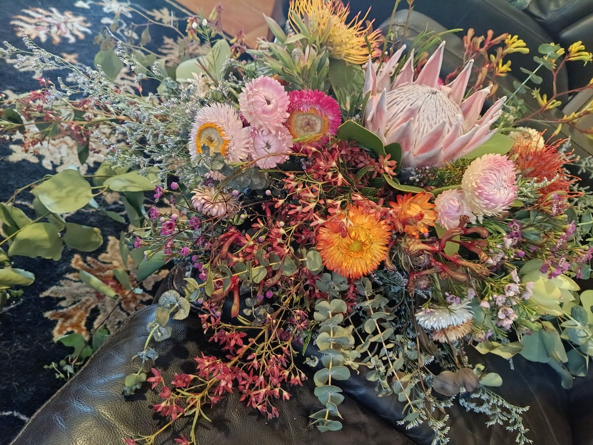 Look what someone just gave me. (A eft over from a wedding). This will be my Christmas wreath this year. It smells as good as it looks.