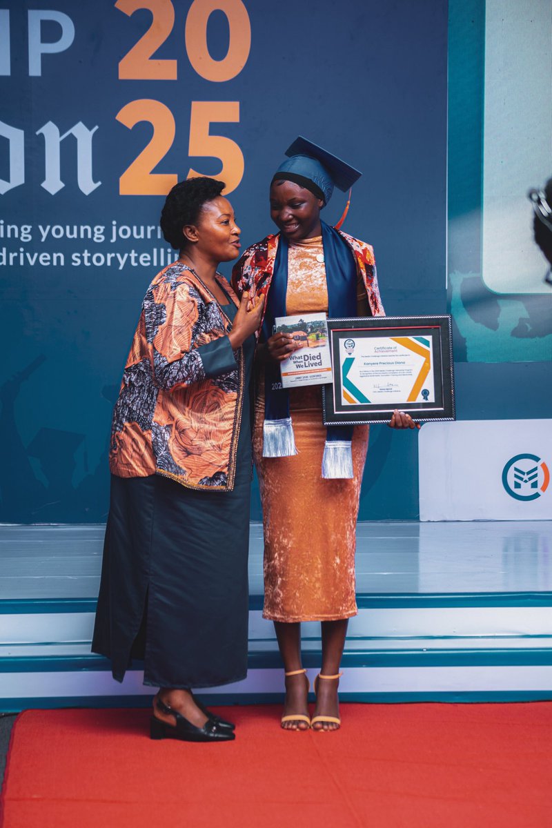 I graduated with honor, i got a shout outs from the big people themselves 😌 the Biggest of them all was Umama🥹my number supporter and anchor💜🌻 <a href="/KasUganda/">KAS Uganda & S.Sudan</a> #MediaFellowshipUg <a href="/WinnieKiiza/">Winnie Kiiza</a>