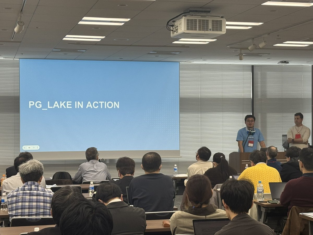 kkkida_twtr's tweet image. shoさんはJSONB型が好き！
#PGCon2025 #JPUG #Snowflake #PostgreSQL