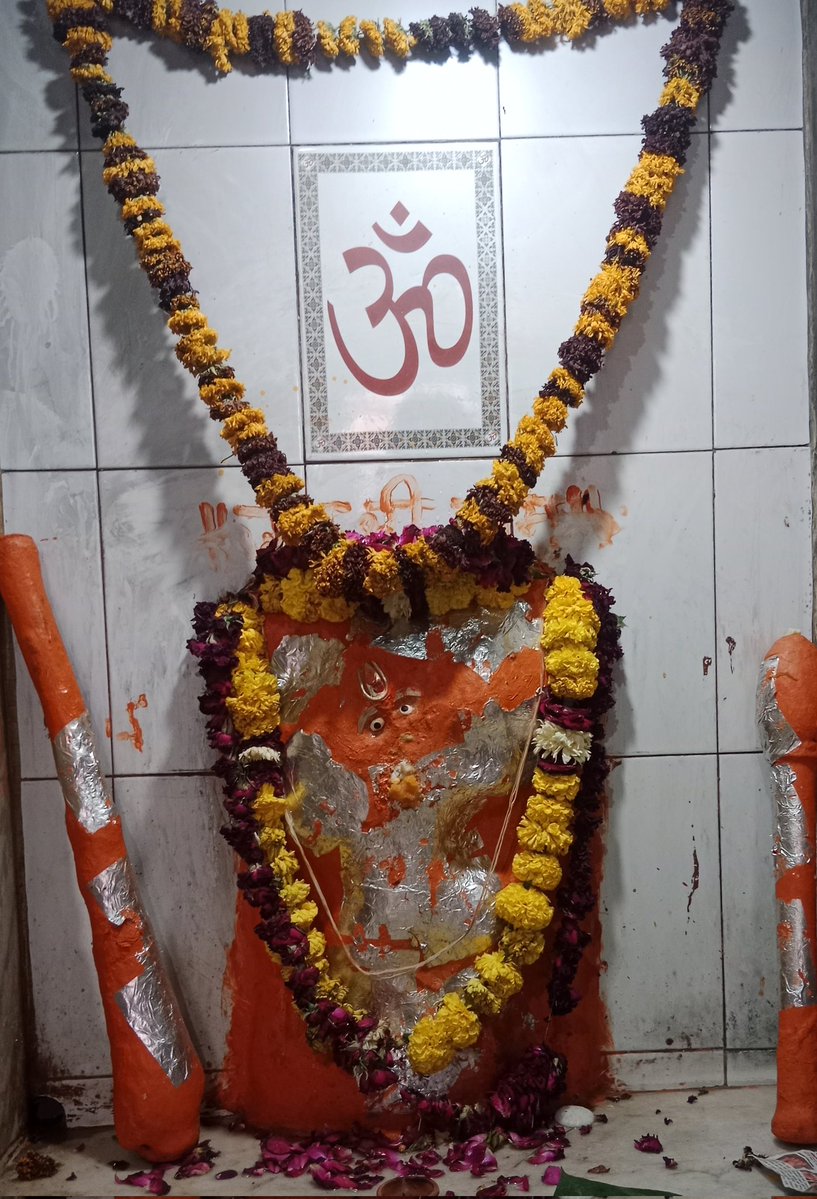 ji_thalu's tweet image. भाई लोगो सुबह की राम राम 
उठकर नहाकर मंदिर अवश्य जाएं 
राम का नाम जरूर ले 
भगवान आपका भला जरूर करेगा
@ji_thalu ओर हमको सब फॉलो करे 
ओर हमारी इस पोस्ट राम का नाम जरूर लिखे