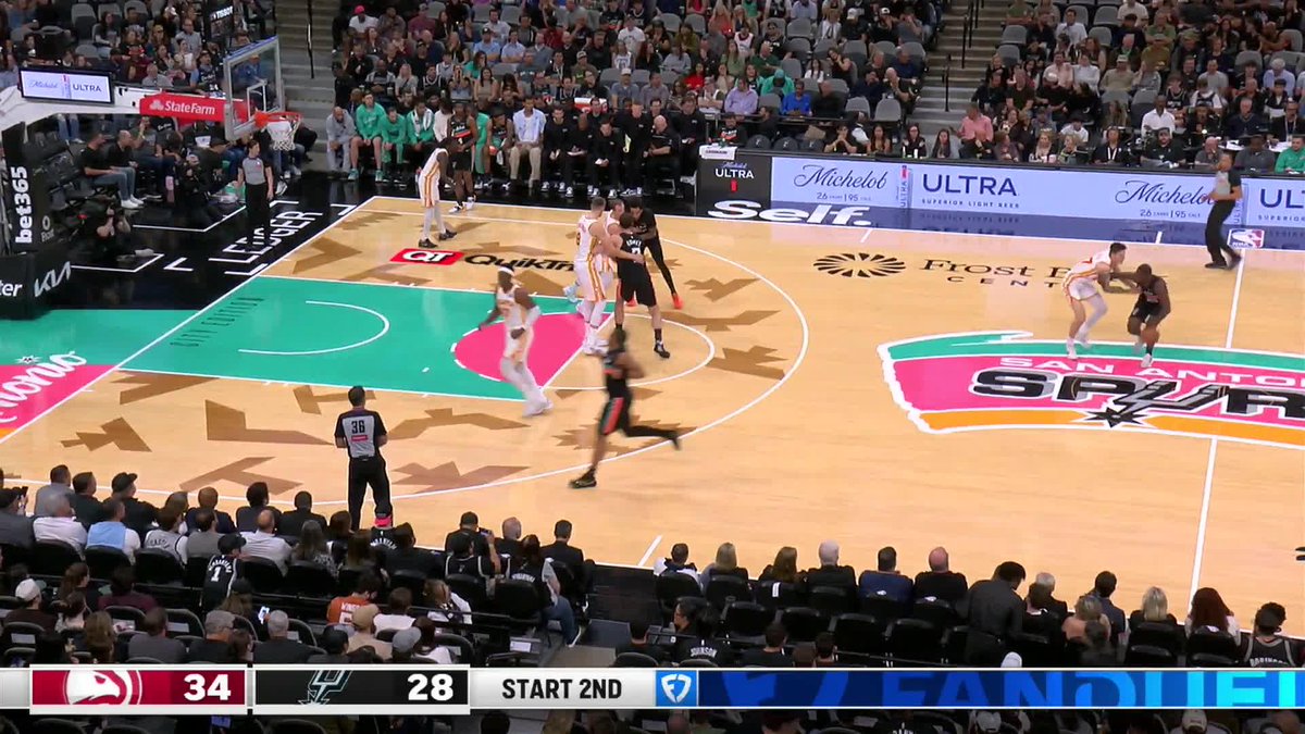 KP protecting the house and scoring against the mouse in the house 