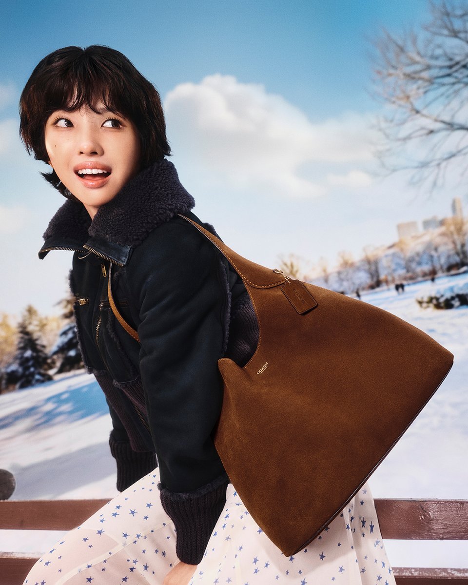 official_i_dle's tweet image. #SOYEON x #Coach

#아이들 #idle
#소연