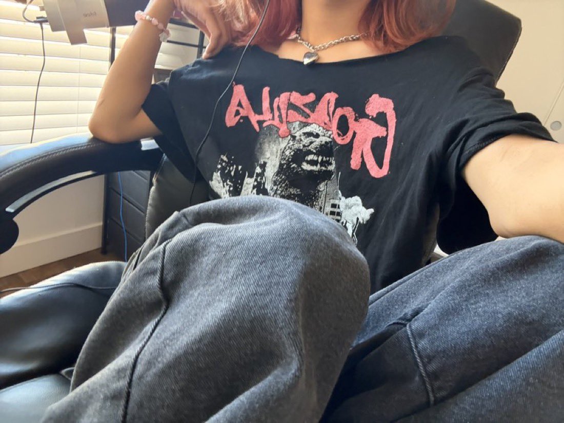 fallacycat's tweet image. reposting this i was so pretty