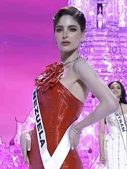 MicrofonoZ's tweet photo. Miss Venezuela clasificó al top 30 del Miss Universo 2025
https://t.co/pt6wBUq5pc
#missuniverso #missuniverse #missuniversemexico2025 #misscuba #missiraq #topmodel #missVenezuela #stephanyabasali https://t.co/sbmpy3qPgK