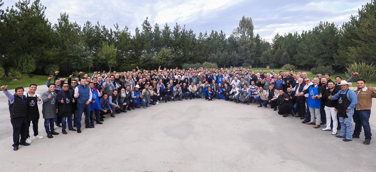 josejoseantonio's tweet image. ¡Es la prevención Apá!

Gracias amigos de la gran familia duranguense por sumarse a esta lucha 🆚 el cáncer de próstata, en el marco del #DíaDelHombre.💙

En casa, ¡unidos construimos el camino! 

#DurangoEsElCamino 🐺