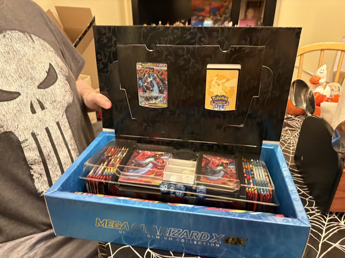 ☕️𝓚𝓪𝔃🐈‍⬛ θΔ (@kafeikaz) on Twitter photo 