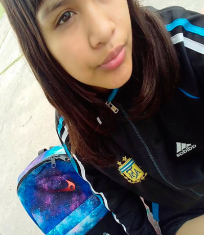 Guadalupe Jazmín Alemán tiene 13 años, desapareció el 20/11/25 en el Barrio San José, Palpalá, provincia de Jujuy. Es delgada, altura 1,60. Vestía remera floreada, pantalón corto negro y chinelas negras. Por favor compartir y avisar #Urgente☎️388-6828907, o 911 

#Palpala #Jujuy