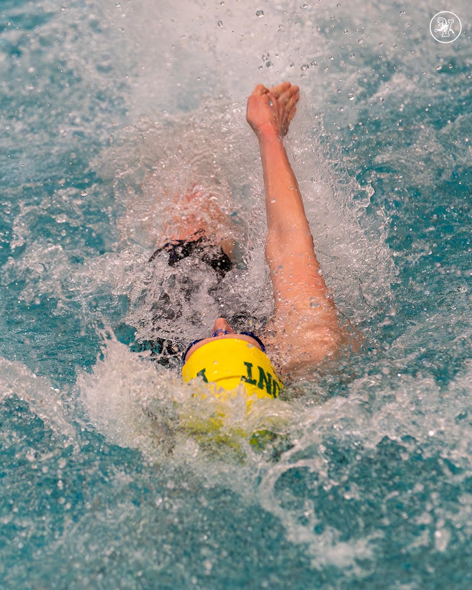 Catamounts set pool record in the 200 Medley Relay to take lead after Day 1⃣ of Harold Anderson Invitational!
#LetsRally