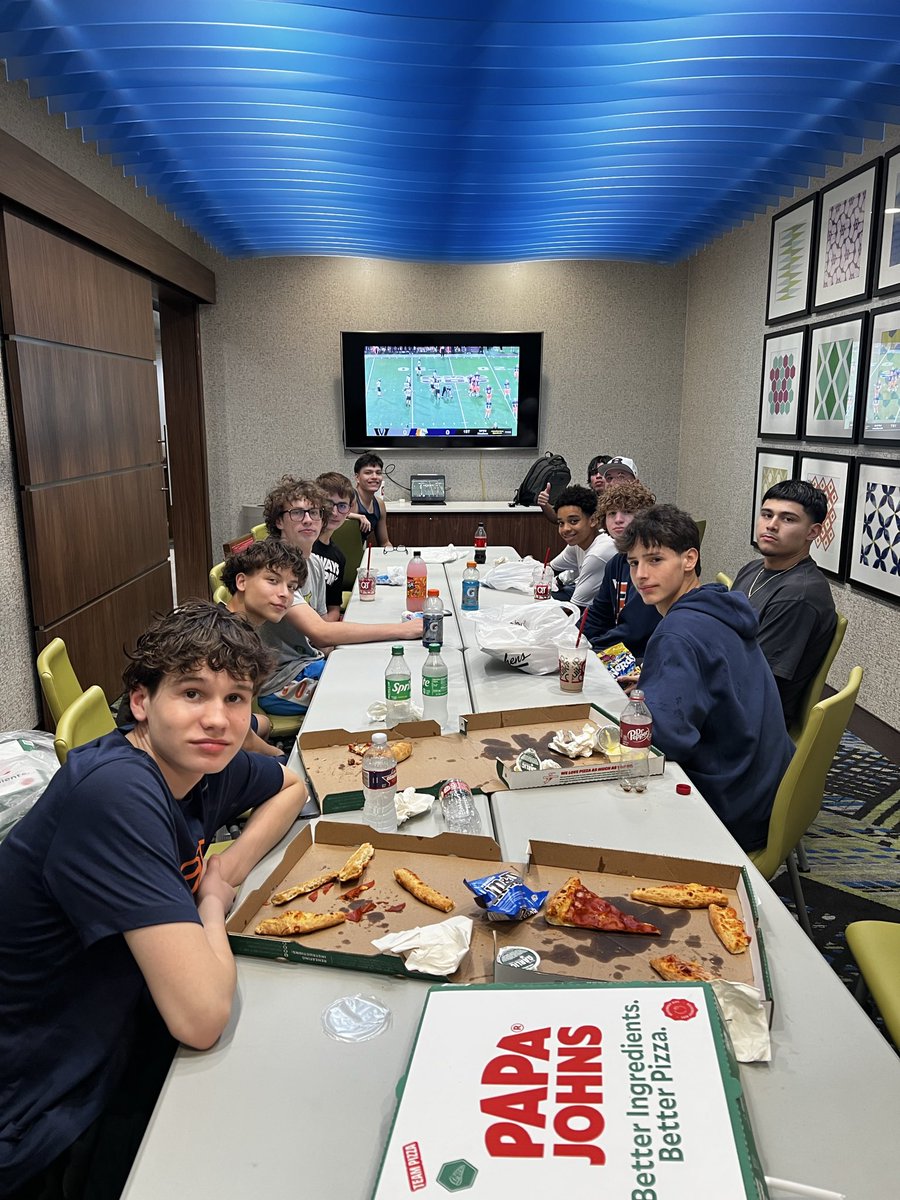 BrandeisHoops's tweet photo. Let’s go Bronco Football! Streaming and supporting from Fort Worth! #BTheBrand https://t.co/Mo8r5XHg91