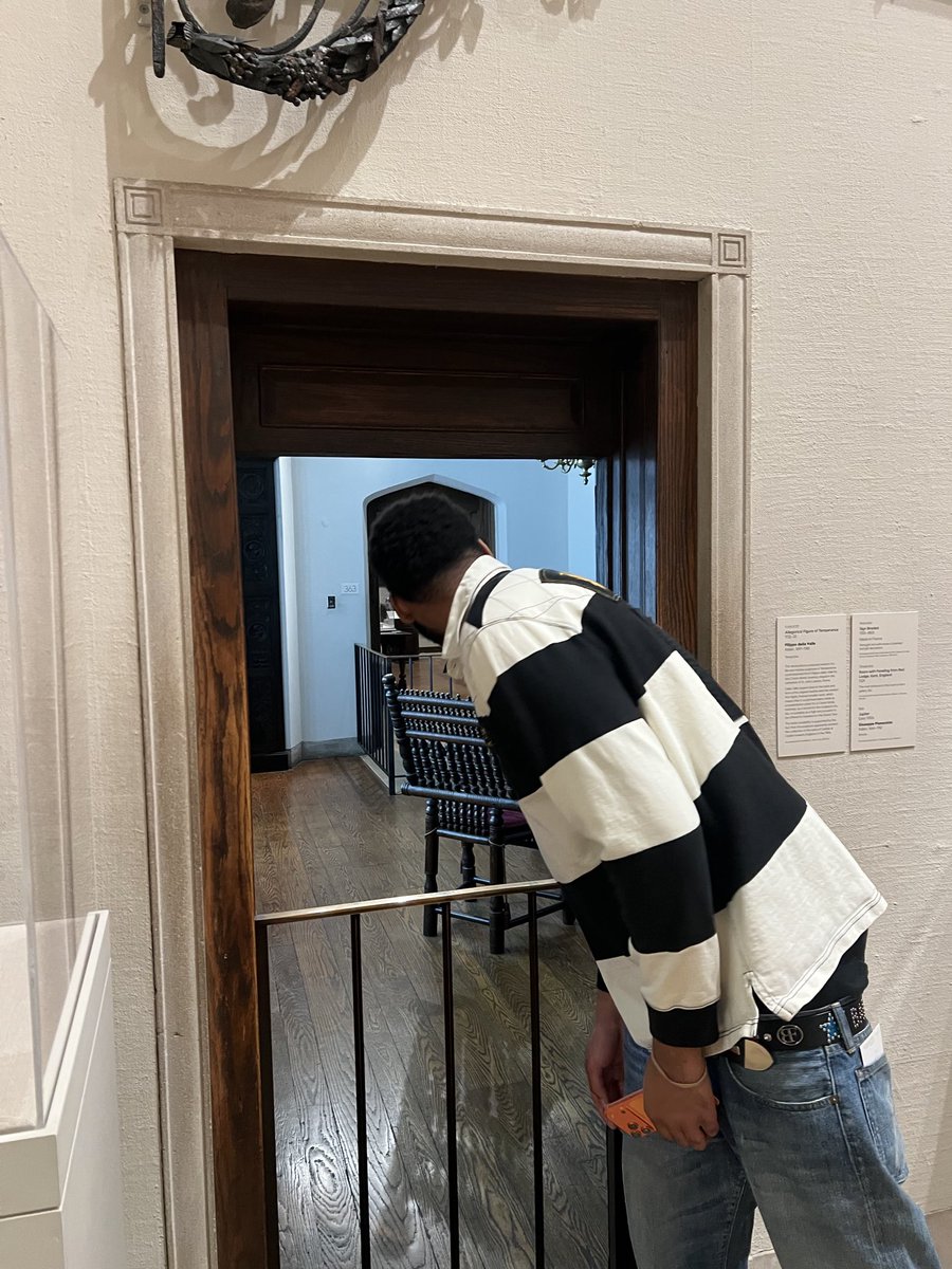 NOTAVYVERT's tweet image. Enjoyed some art today with someone so gorgeous