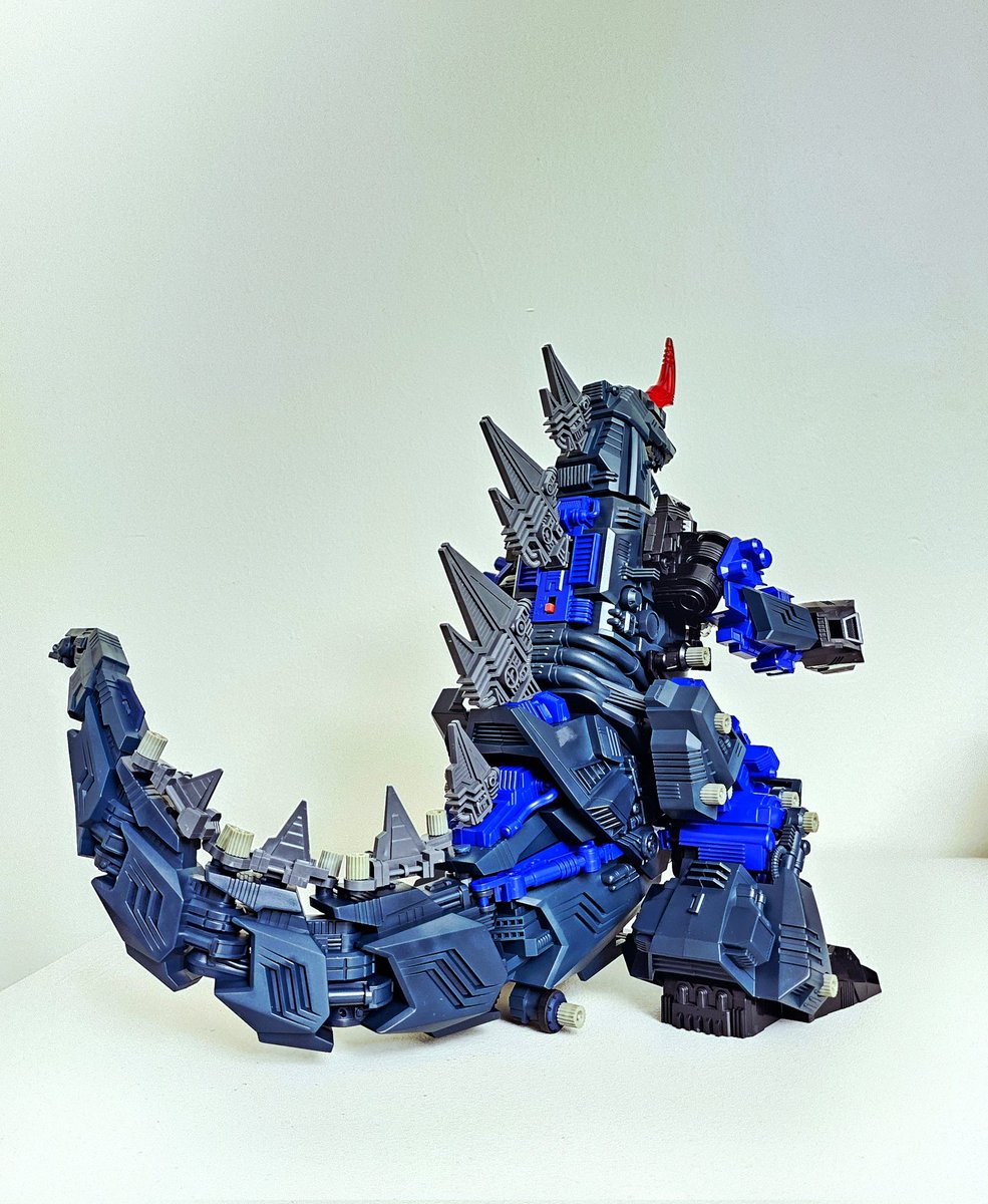 Ko_Lucid's tweet photo. #ZOIDS 
#ゾイド

Blue King Gojulas (painted)
Always wanted prototype King Gojulas so having one painted feels great :) https://t.co/9N4xvJXbnB