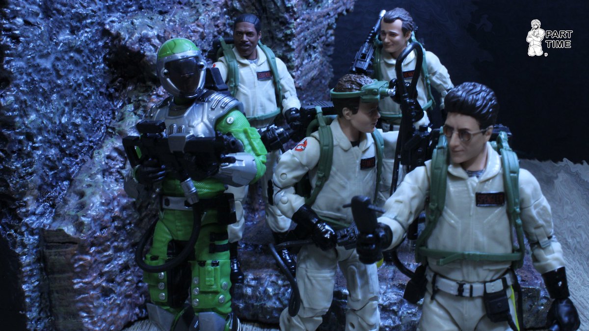 p_t_ovr_achievr's tweet image. “You know what ticks me off, Winston? Egon and Ray’s new friend refusing to wear our uniforms. That’s the last thing we need: an attention seeking narcissist.”
#EgonSpengler #WinstonZeddmore #PeterVenkman #RayStanz  #SciFi #GiJoe #Ghostbusters #Hasbro #ToyPhotography