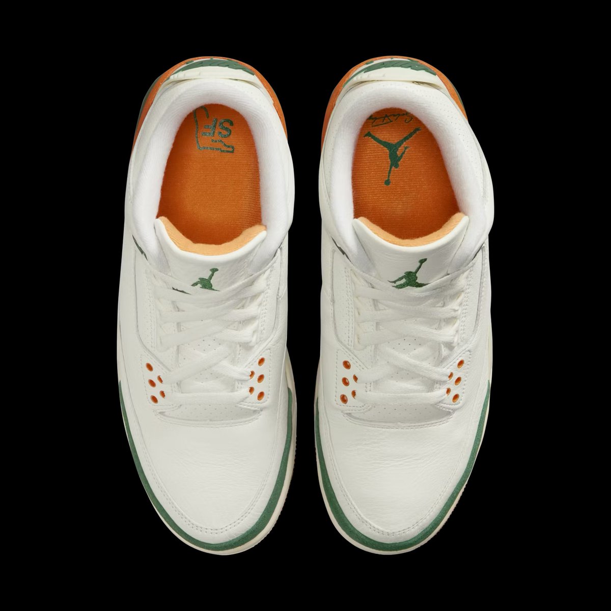 JustFreshKicks tweet media