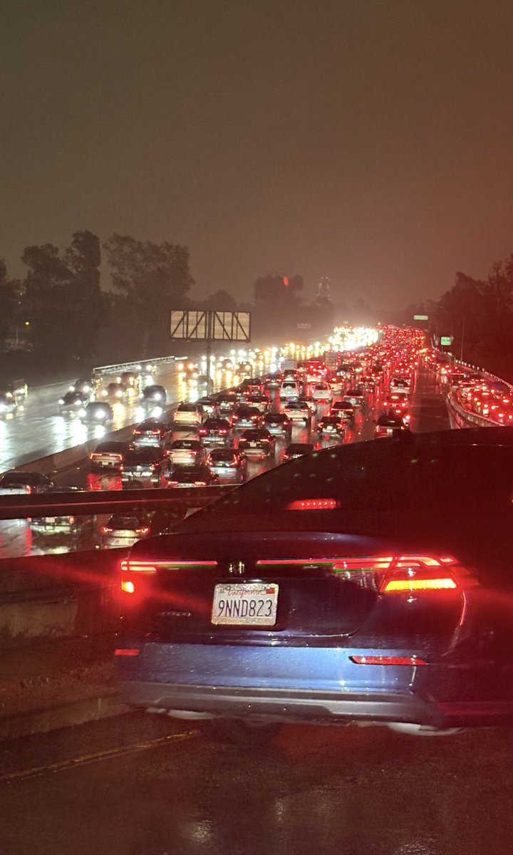 Peachy Keenan tweet media