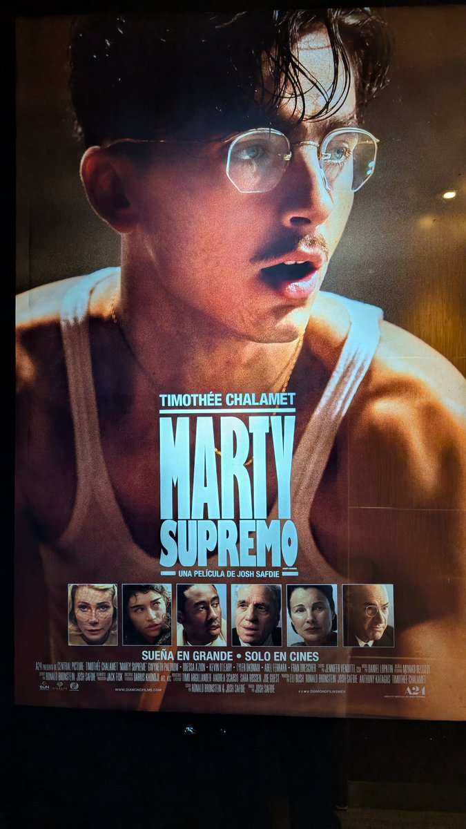 Ya vimos #MartySupreme. 
Solo puedo decirles que es todo un espectáculo ver a Chalamet peleando con uñas y dientes ése Oscar.

Próximo estreno de <a href="/DiamondFilmsMex/">Diamond Films México</a>.