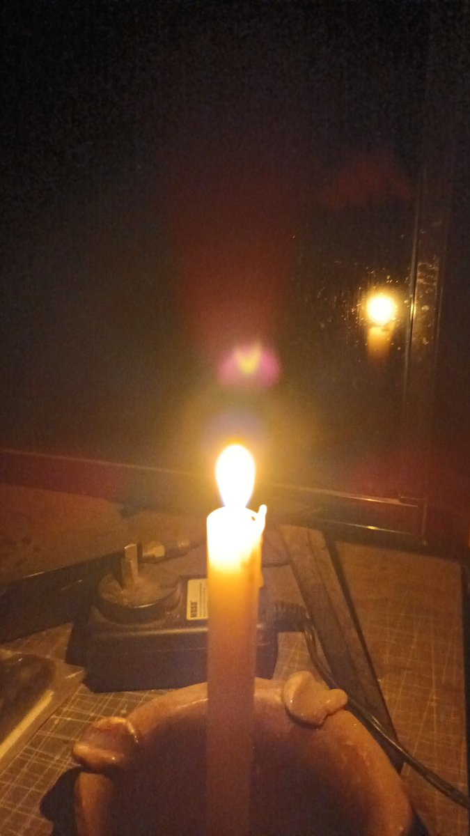 alvarojortiz47's tweet image. La luz más cara del país, 2 gotas y se corta, no odiamos lo suficiente a la empresa peronista y nepotista de #epec ✌🏾✌🏾✌🏾✌🏾✌🏾