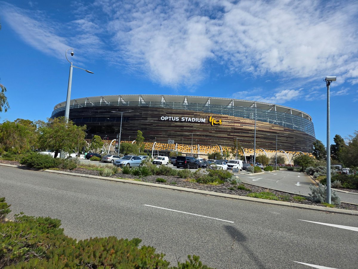 Robin Evans tweet media