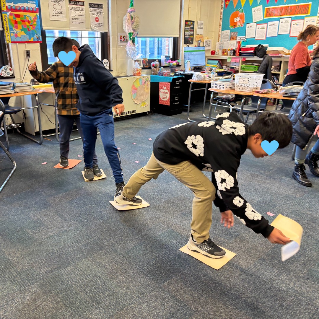 project_lbrtd's tweet image. Our students tackled a “lava river” challenge using only a few “stones” to cross. After a few tries — and lots of teamwork — they made it! 🔥🪨 #TeamworkMakesTheDreamWork