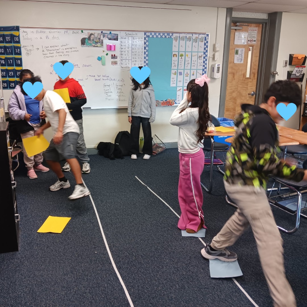 project_lbrtd's tweet image. Our students tackled a “lava river” challenge using only a few “stones” to cross. After a few tries — and lots of teamwork — they made it! 🔥🪨 #TeamworkMakesTheDreamWork