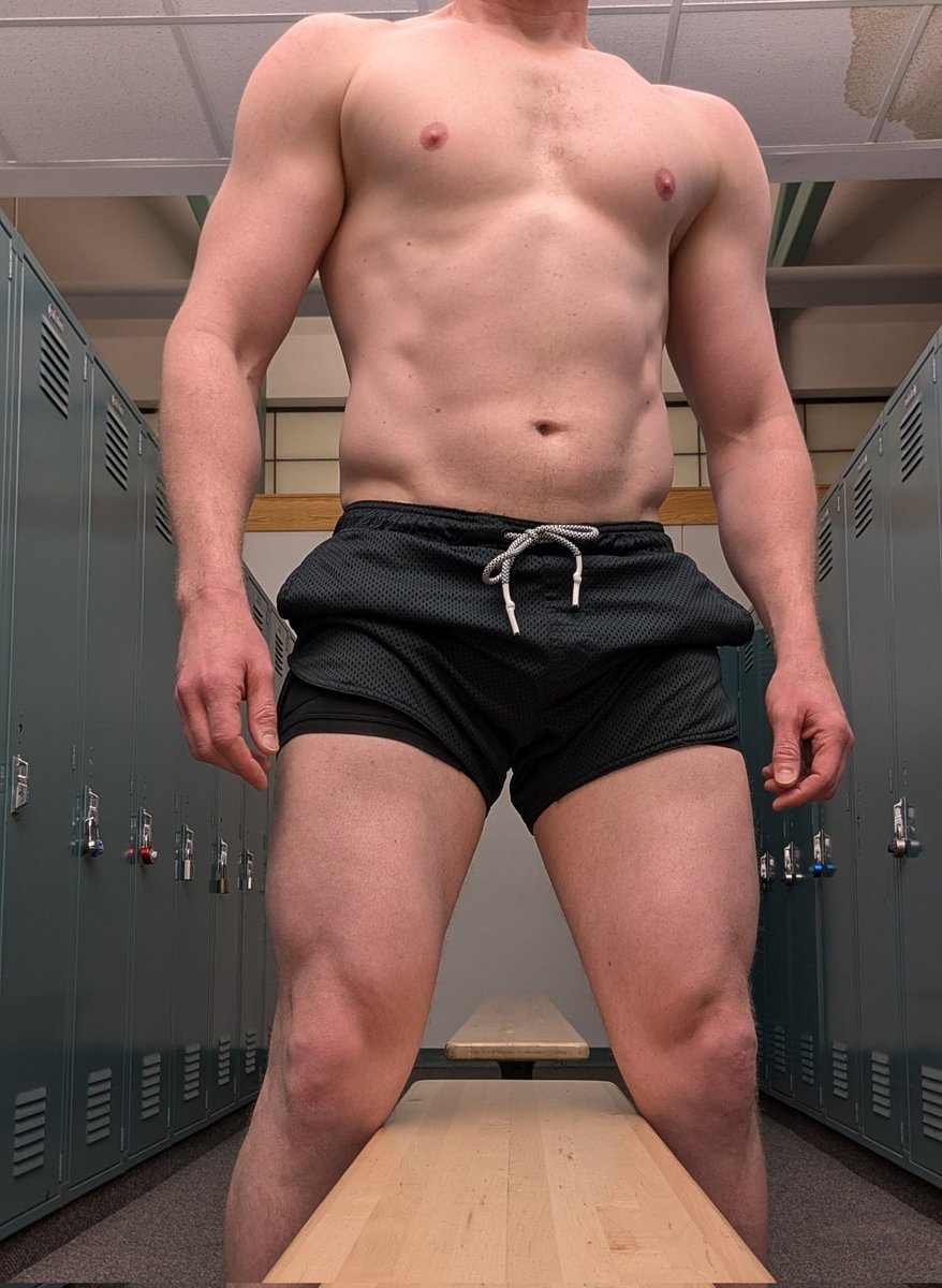 yngsthrngnt's tweet photo. Progress for late November https://t.co/YTANWFAS5k