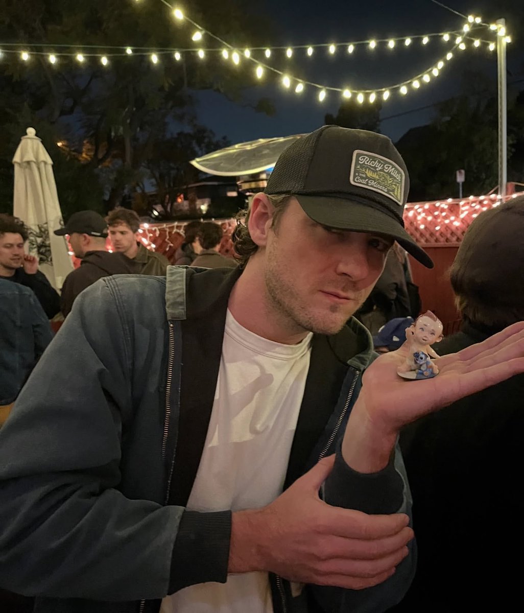 swtnrlew's tweet image. he doesn’t know he’s the Light of my Life 😭😭😭😭😭😭 &amp;lt;333 !!!!!!