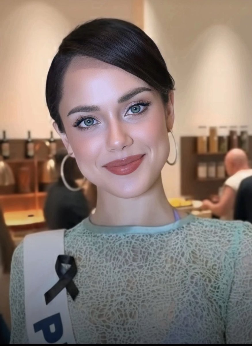 fab1Linou's tweet image. A miss Perú la saboteo su propia organización, ni un buen vestido le dieron. Que pena que la newton no pudo explotar esta BELLEZA, dioooos 😭
#MissUniverse