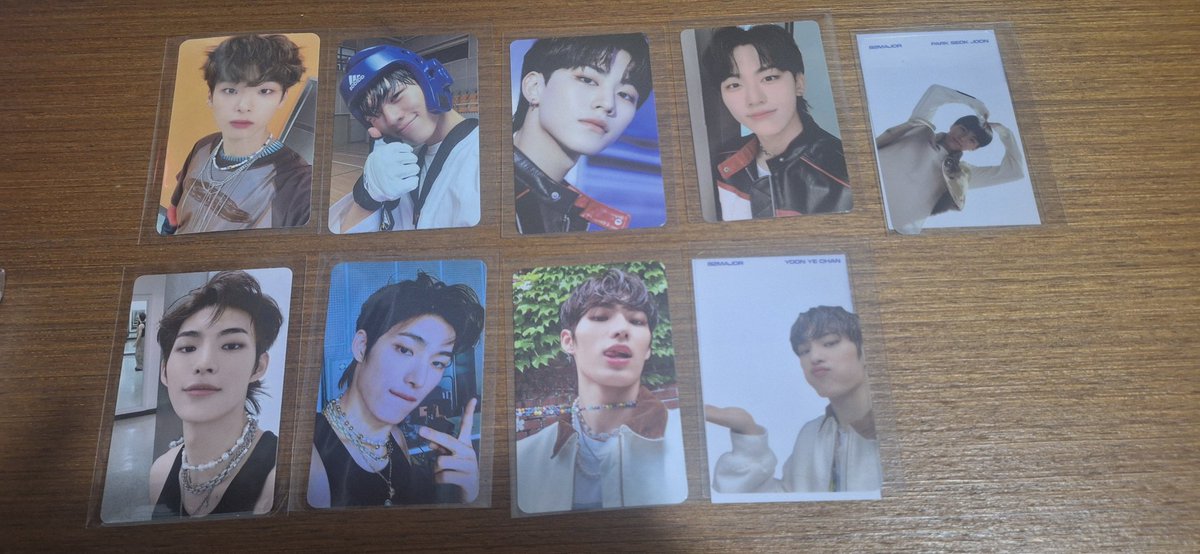 potheotoman's tweet image. Venda/ Vendo

Photocard do Seokjoon, Yechan e Dongyun por 20 reais cada

Colantes por 5 cada

E porta photocard por 5 

Mini Álbum 82MAJOR ON (sem inclusões) por 60

● Não tenho feedbacks pois é minha primeira venda 

● @potheotoman ( no X/Twitter)