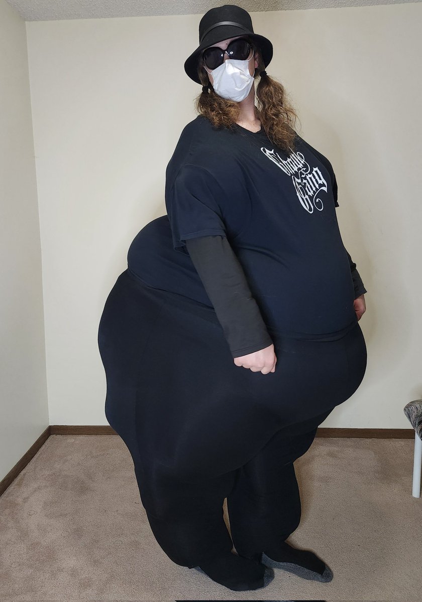 paddingjoanne's tweet photo. Party like a Fat Ghoul
#fatsuit #glorifyobesity #fatnovember #fatblob #fatsuits #fatness https://t.co/EGI1yBfMg7