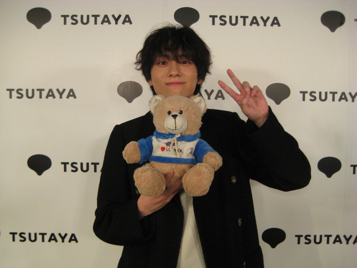 coki_yamashita_'s tweet image. 秋、楽しんでますか？🍂
先日のお渡し会でのオフショット📷

写真集の感想もありがとうございました！
まだまだたくさんのコメントお待ちしております🙏
#山下幸輝1st写真集
#Lovender
#山下幸輝