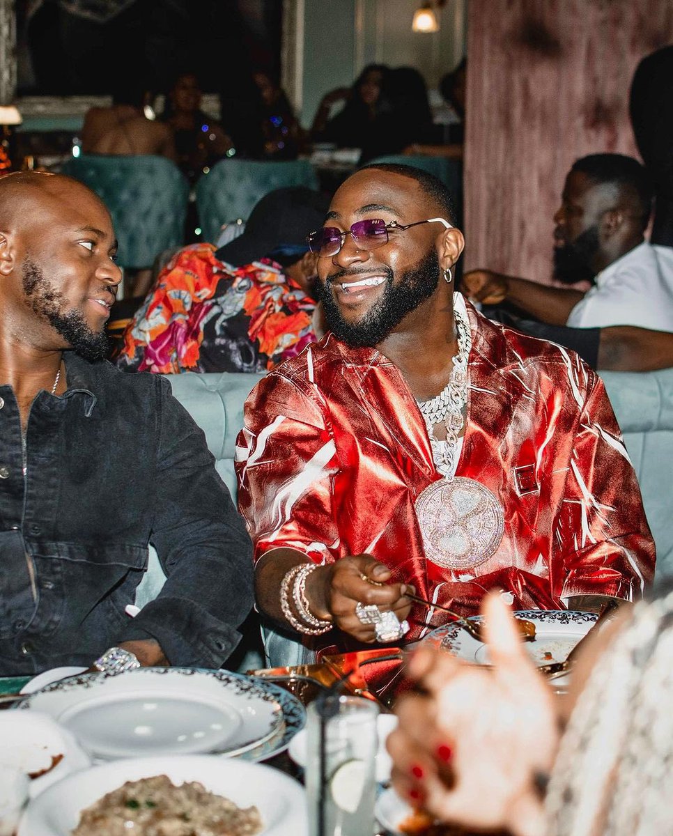 sonicscene111's tweet image. 🚨 OUT NOW 🚨

👥 KING PROMISE &amp;amp; DAVIDO 
📀 BAD HABITS

🇬🇭x 🇳🇬