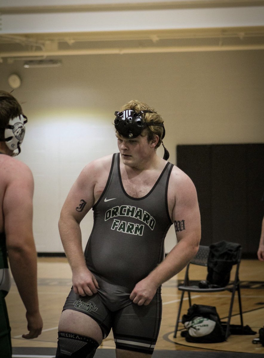 OFEAGLEWRESTLE's tweet image. Green/White Dual in the books. Wrestlers did some good things but also saw things we need to work on. Great work! #RAISETHEBAR #EAGLESTRONG @OFR5_Activities