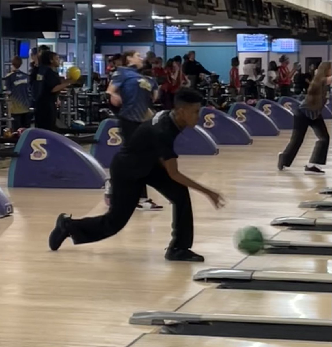 CoachScottKirby's tweet photo. International #bowling played well in their season opener vs Olentangy today! Boys were led by Noah Dunn’s 259 series and girls were led by Raeden Scott’s 285 series. Come see us tomorrow vs @BishopWatterson @SequoiaProBowl at 4:00. https://t.co/AtsBJqVHIu https://t.co/v9vpADSWGs