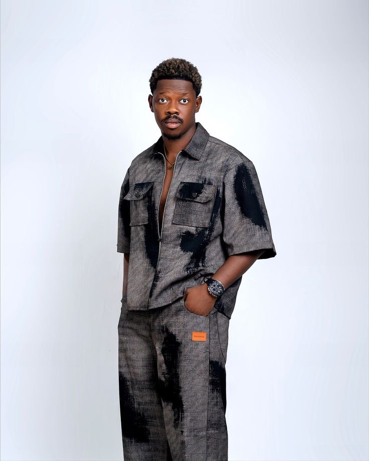 HowYouWantaHimToDress tweet media