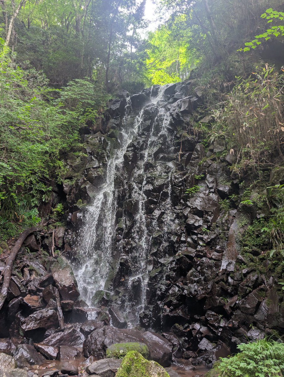 xuonix_com's tweet image. 滝を見に行くこともある。

#登山あるある #六方の滝