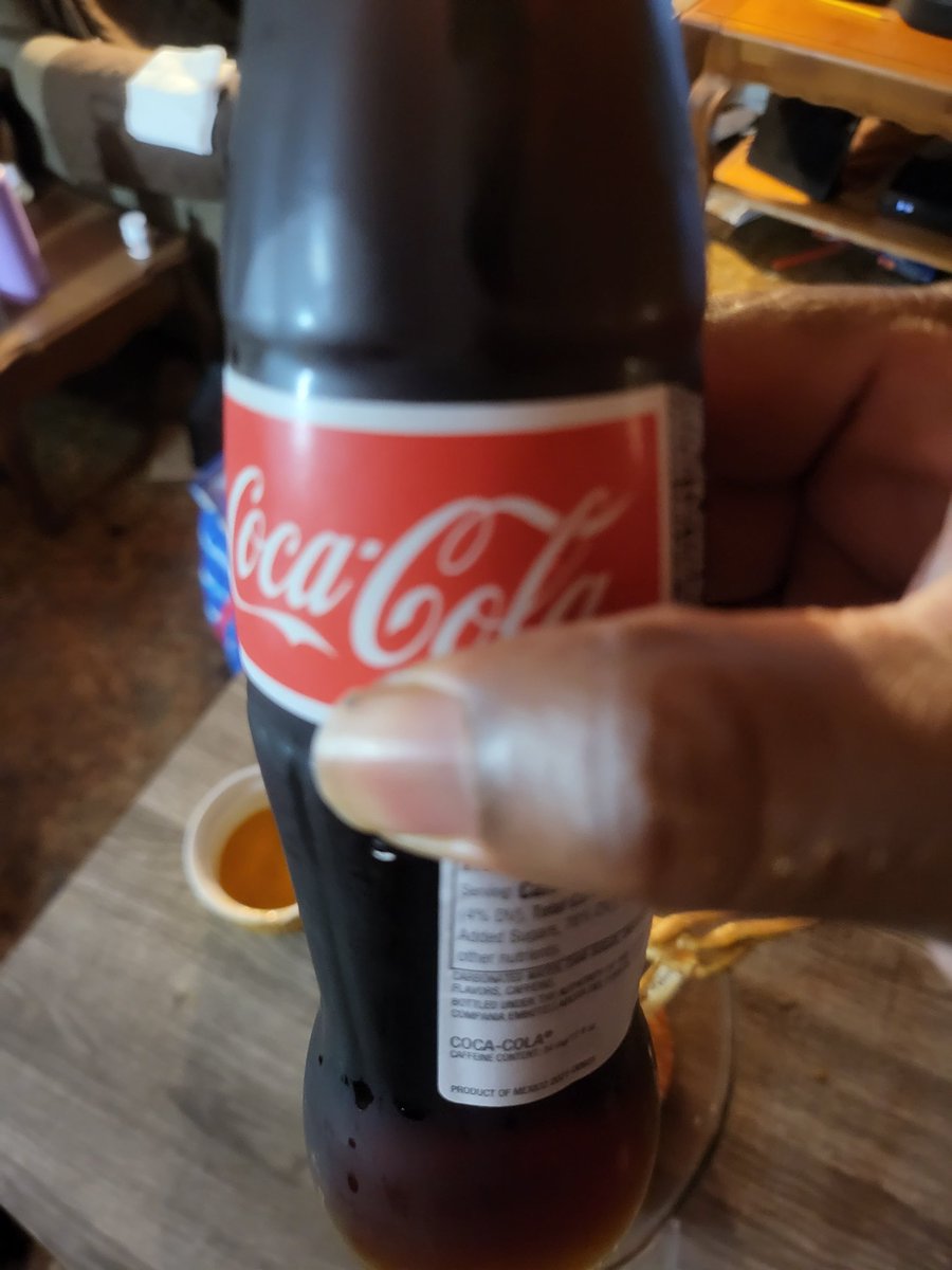 TheMassessment's tweet image. This is best Coke....10/10...Coke in Glass Bottle