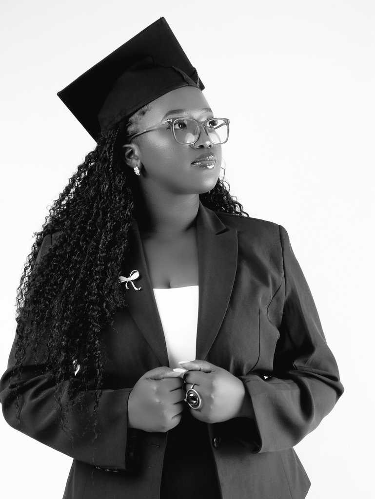 It's a new dawn
It's a new day
It's a new life for me, ooh
And I'm feeling... good !