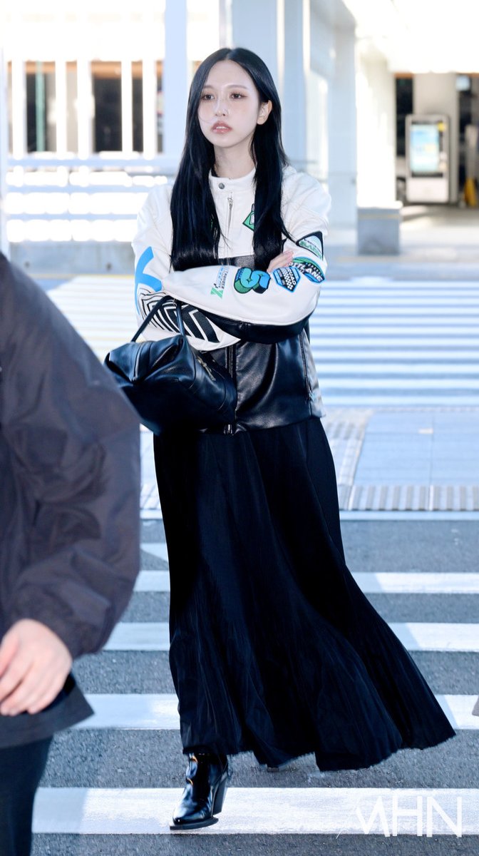 251121 ICN 출국 트와이스 기사 사진
#미나 #MINA
#트와이스 #TWICE
#TWICE_THISISFOR_WORLD_TOUR
#TWICE_10th_Anniversary
#TEN_The_Story_Goes_On #MEplusYOU
#ONEINAMILL10N
<a href="/JYPETWICE/">TWICE</a>