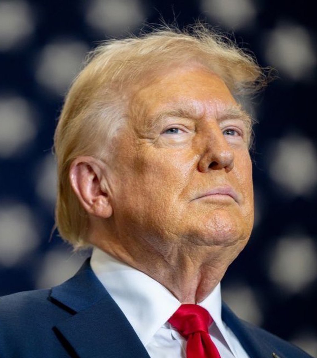 Sap_black's tweet image. BIG UPDATE: 🇺🇸🇻🇪 President Trump says he will not rule out sending the US military to Venezuela.

@BRICSNews