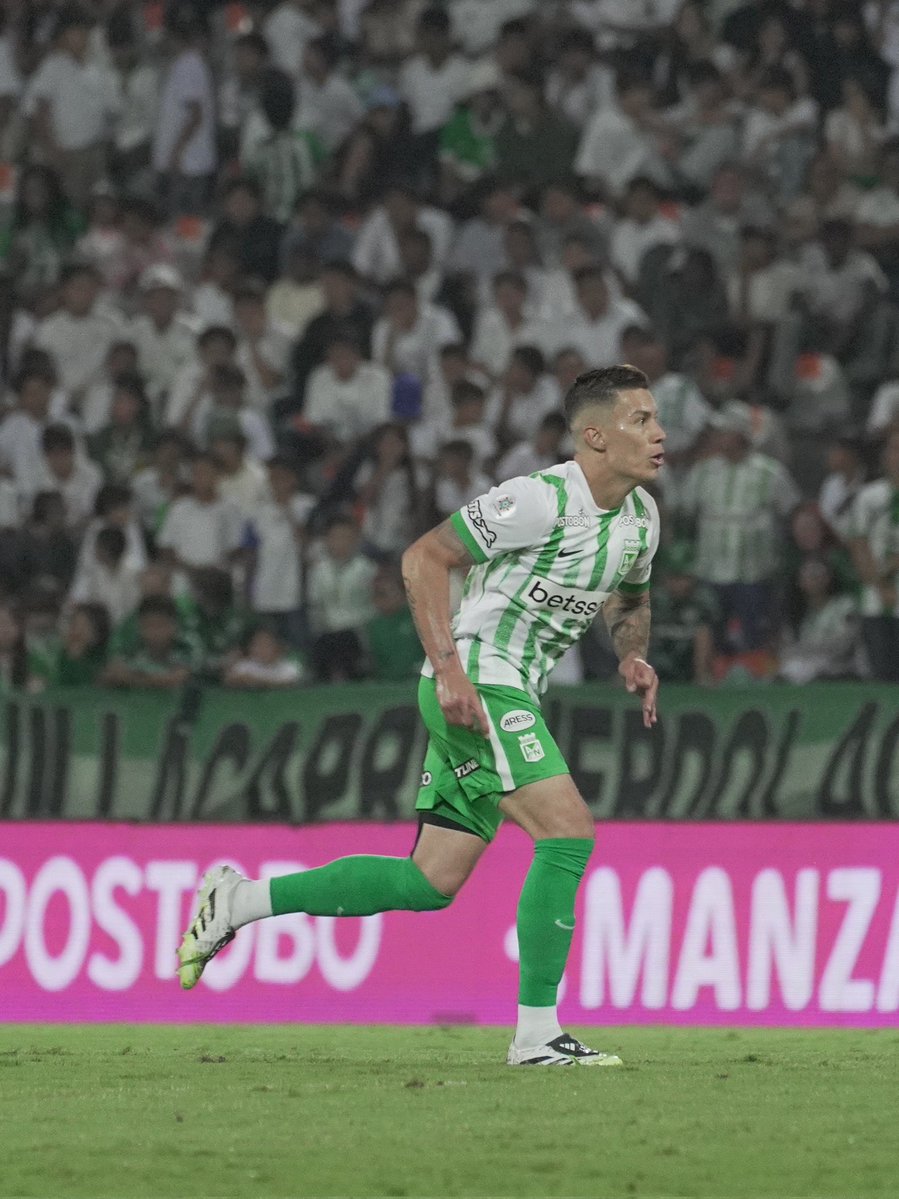 ¡SIGUE FIRME EL VERDE PAISA! 👏💚

🟢 NACIONAL: ⚽️ 
👹 AMÉRICA: ❌

Nacional fue mejor y fue el que más intentó. Lo ganó con un centro de Marlos y cabezazo de Matheus Uribe. América aguantó lo que pudo.
