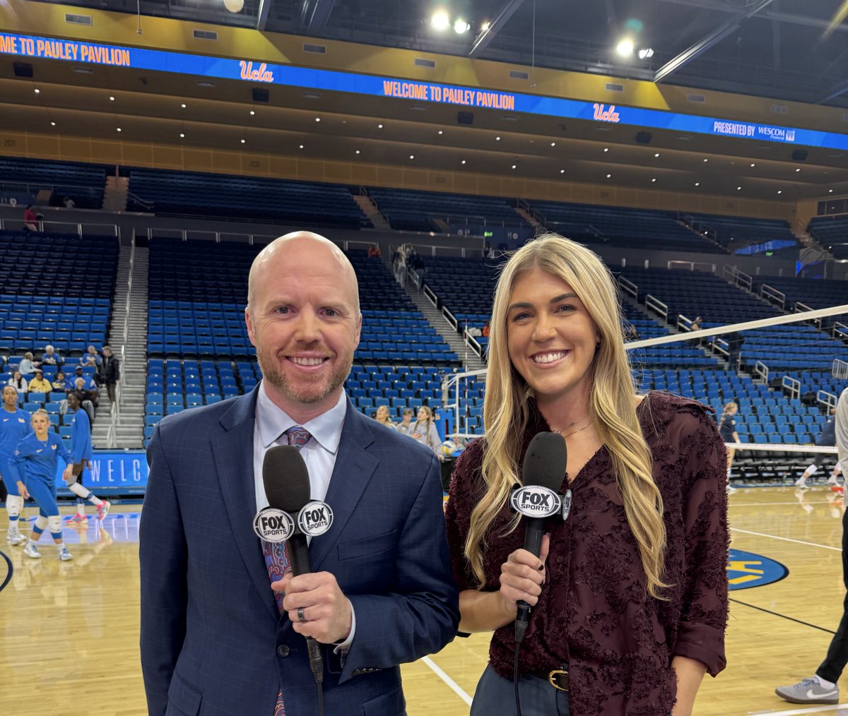 Fired up for some <a href="/B1GVolleyball/">Big Ten Volleyball</a> tonight in LA on <a href="/FS1/">FS1</a>. <a href="/IlliniVBall/">Illinois Volleyball</a> takes on <a href="/UCLAWomensVB/">UCLA Women's Volleyball</a> with each team trying to solidify their NCAA tourney resume. <a href="/annaconnda5/">Anna Connelly</a> and I have the call from Pauley coming up at 10pm et/7pm pt. #NCAAWVB