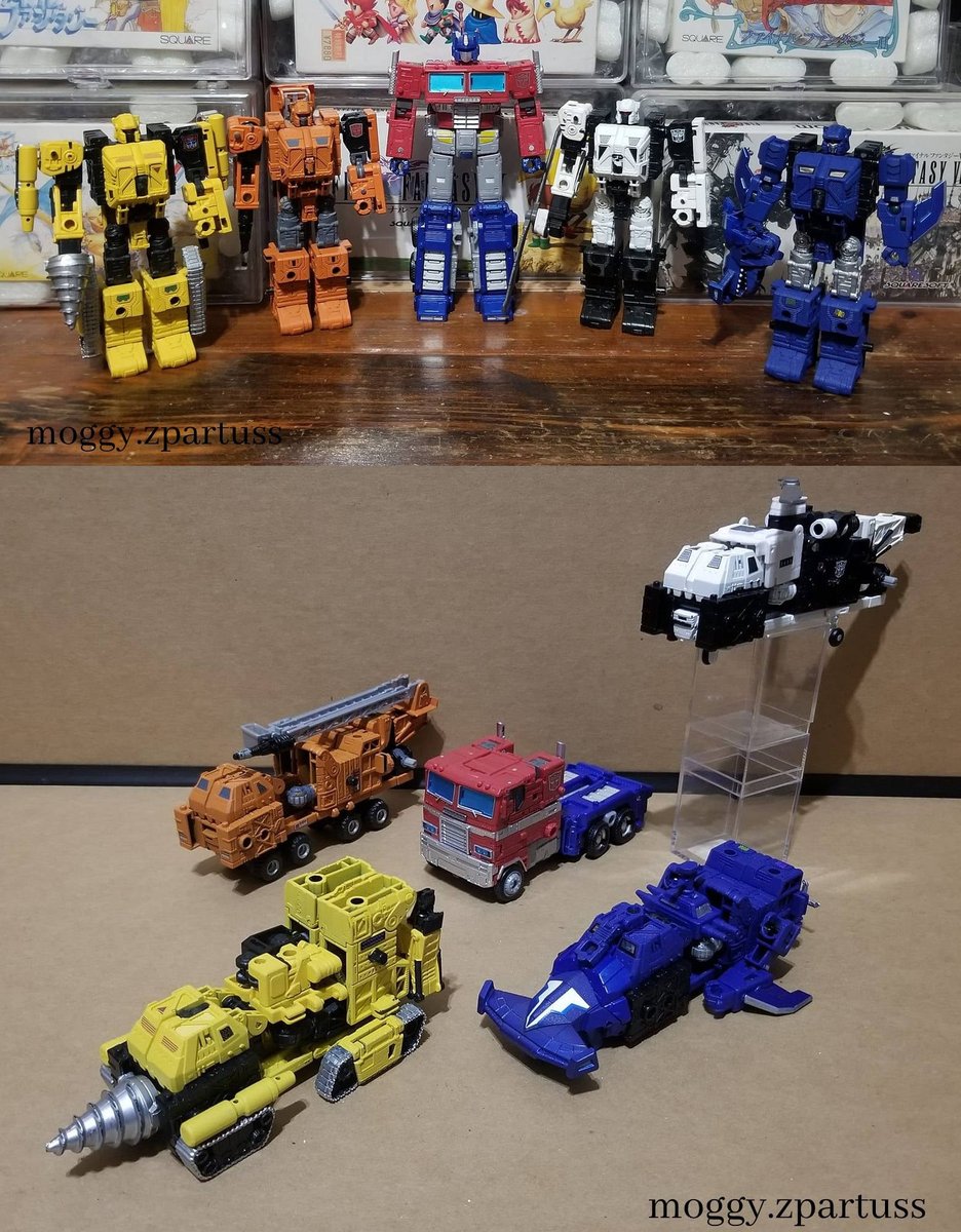 MoggyZpartuss's tweet image. Throwback Thursday,  Transformers: ENERGON  Prime Force and Optimus SUPER Mode, #transformers #energon #optimusprime #primeforce #drones #fire1 #copter2 #digger3 #submarine4