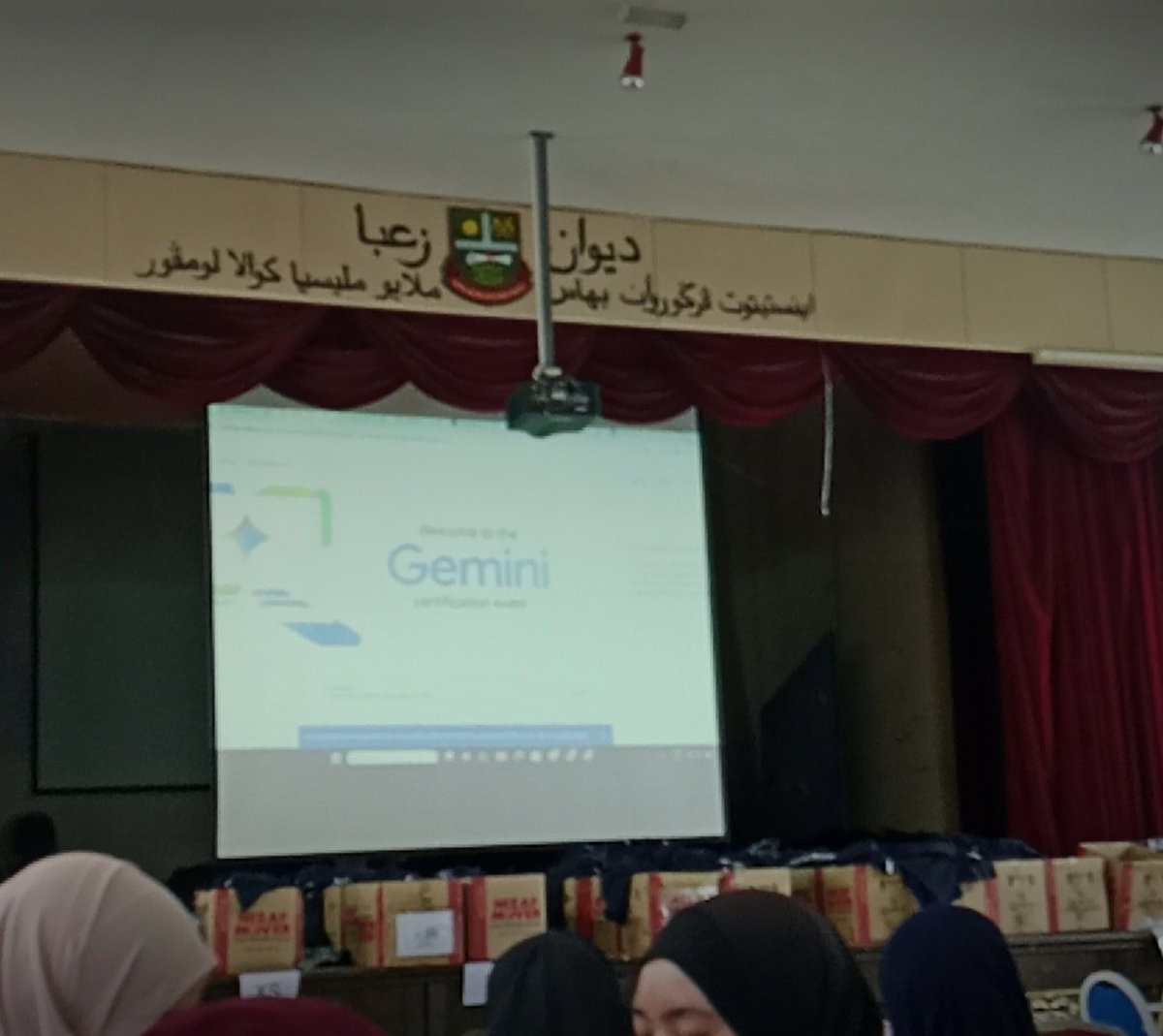 nr_ninazzzz's tweet photo. Hello long time no seeee ~~~
rn leveling up! Another certificate for the collection 😉
@mimmasayuti
#GEGOhio
#GEGPetalingJaya
#AdiwiraDigitalMadani
#GoGlobal https://t.co/GJfApAWOHK
