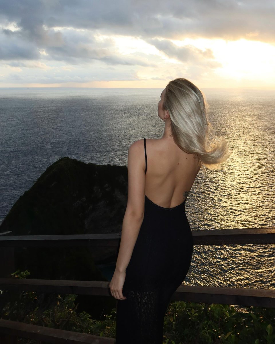 Emilia 🇺🇸 tweet media