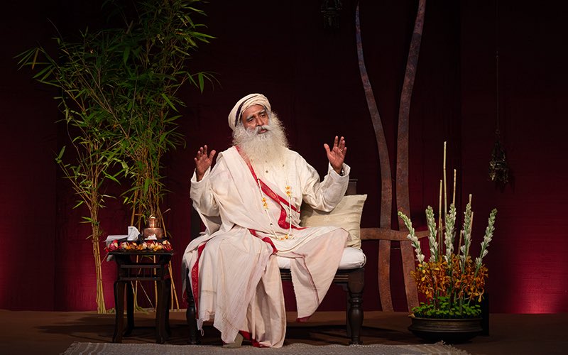 SadhguruJV's tweet image. There is no such thing as unconditional Love. In every Relationship, there are conditions. #SadhguruQuotes