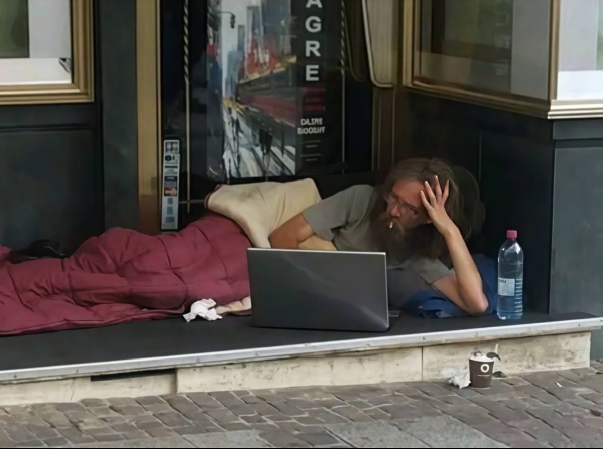 Average crypto bro saying GM after selling his house to buy the dip 

GM.