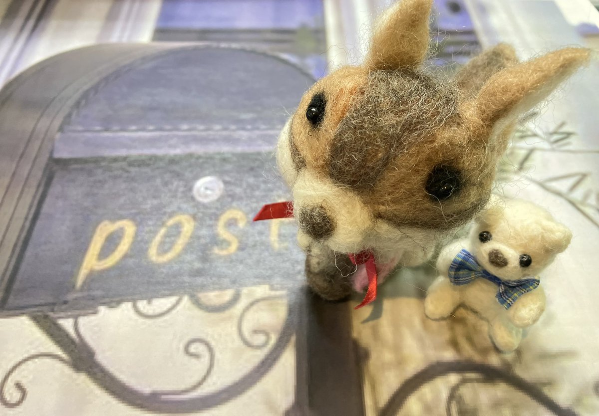 冬のカフェへようこそ☕️
可愛いシマリスとクマがお待ちです🐿️🧸
#羊毛フェルト 
#しろくま 
#シマリス
#カフェ　
#こみっとプレイス