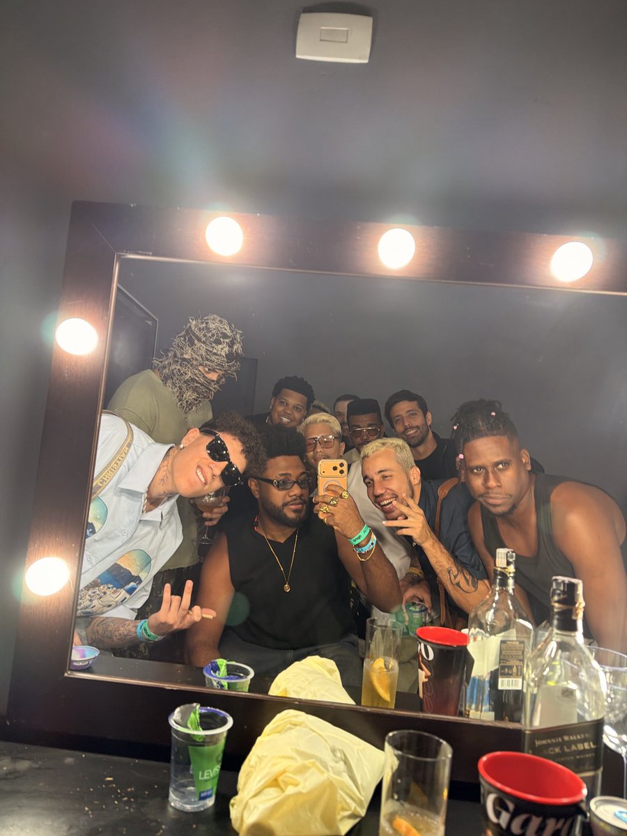 joaoassix's tweet image. Os Adultin