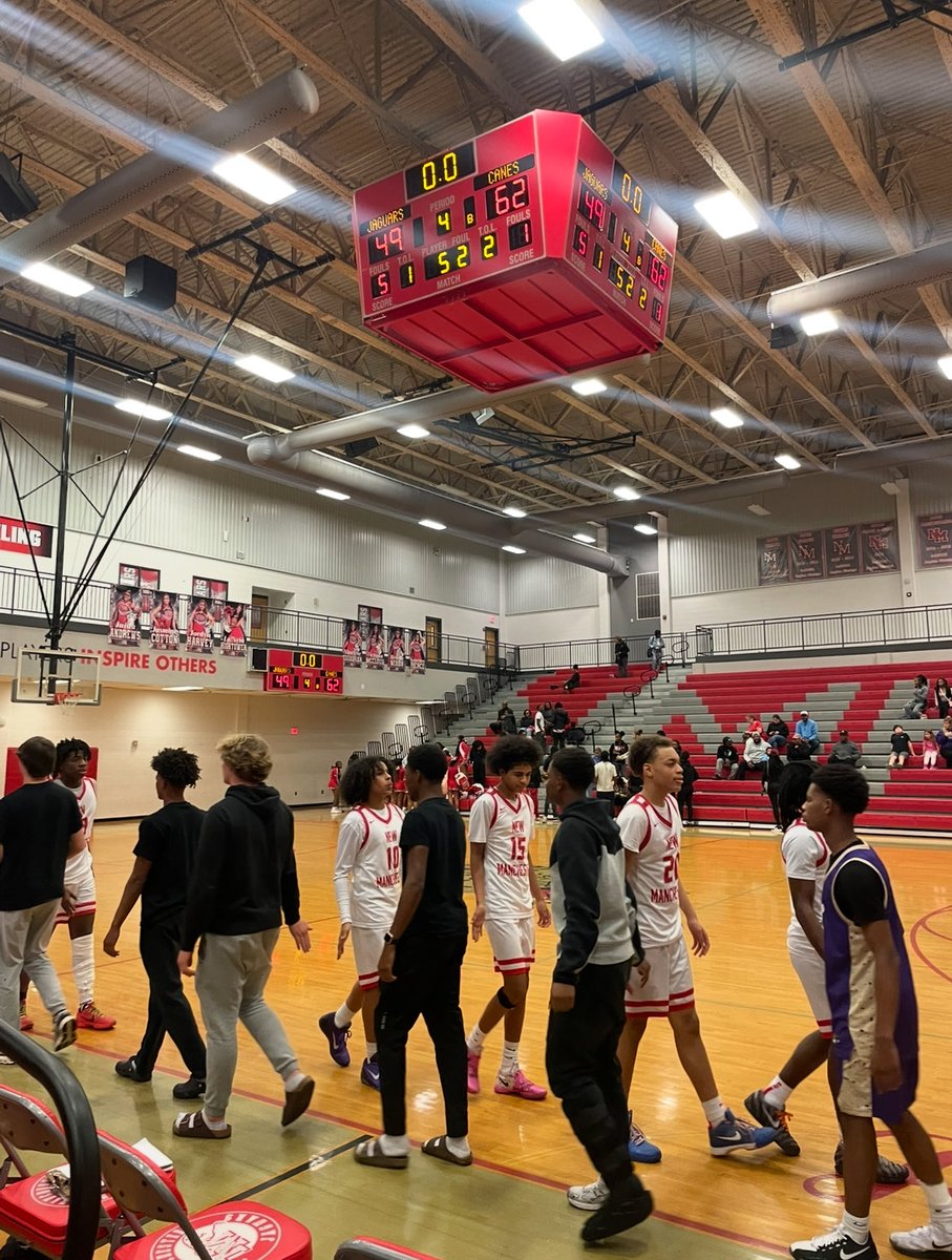 Nice Victory on the road at New Manchester (62-49). 
 @5wyattt 13r 9a 13 pts 4bl. 
@4knas__ 6r 1bl 24pts.  kai_11456 12r 8pts  @jm_lee3 5pts 1a  @lvp__08 6r 2a.  @brayden_king4 1a 7pts. @sandysspiel <a href="/swish_scout/">SWISH SCOUTING</a> @bartowsportszone <a href="/scottbarkley/">Scott Barkley</a>